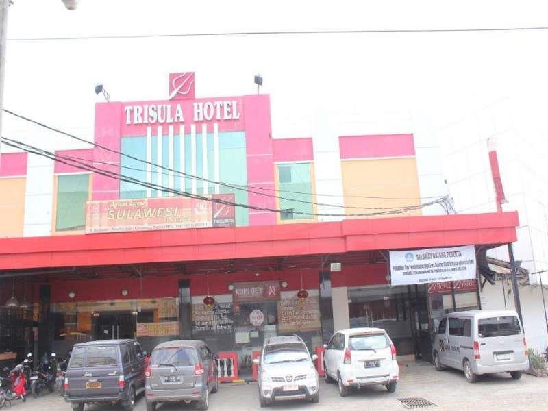 Oyo 3936 Hotel Trisula Makassar Exterior foto